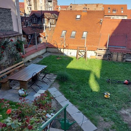 Hidden Gem - Quiet & Modern - Walk Everywhere Zagreb Bagian luar foto